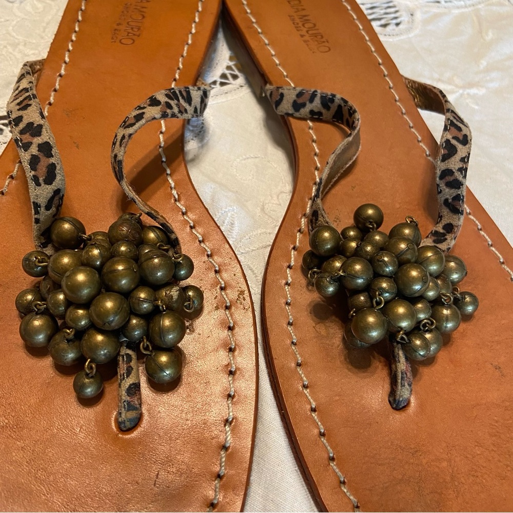 Claudia Mourao Leather Flip flops *5 for $25*